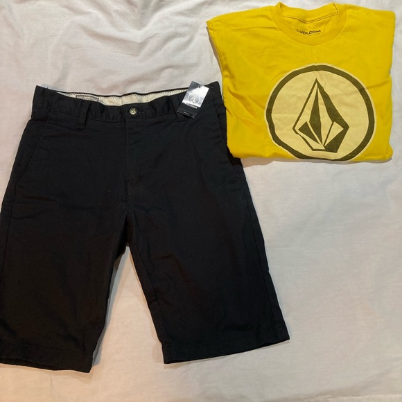 Men’s Volcom V-Monty Shorts size 28, + Volcom T-shirt, size small, New! - Picture 9 of 9